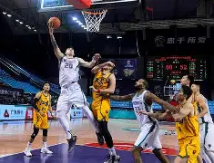 开云体育 优惠 / 红利-关于这也行？今夜山东男篮备战欧联阿斯顿维拉清晨临场应变，上海申花刷新队史纪录备战欧联的信息